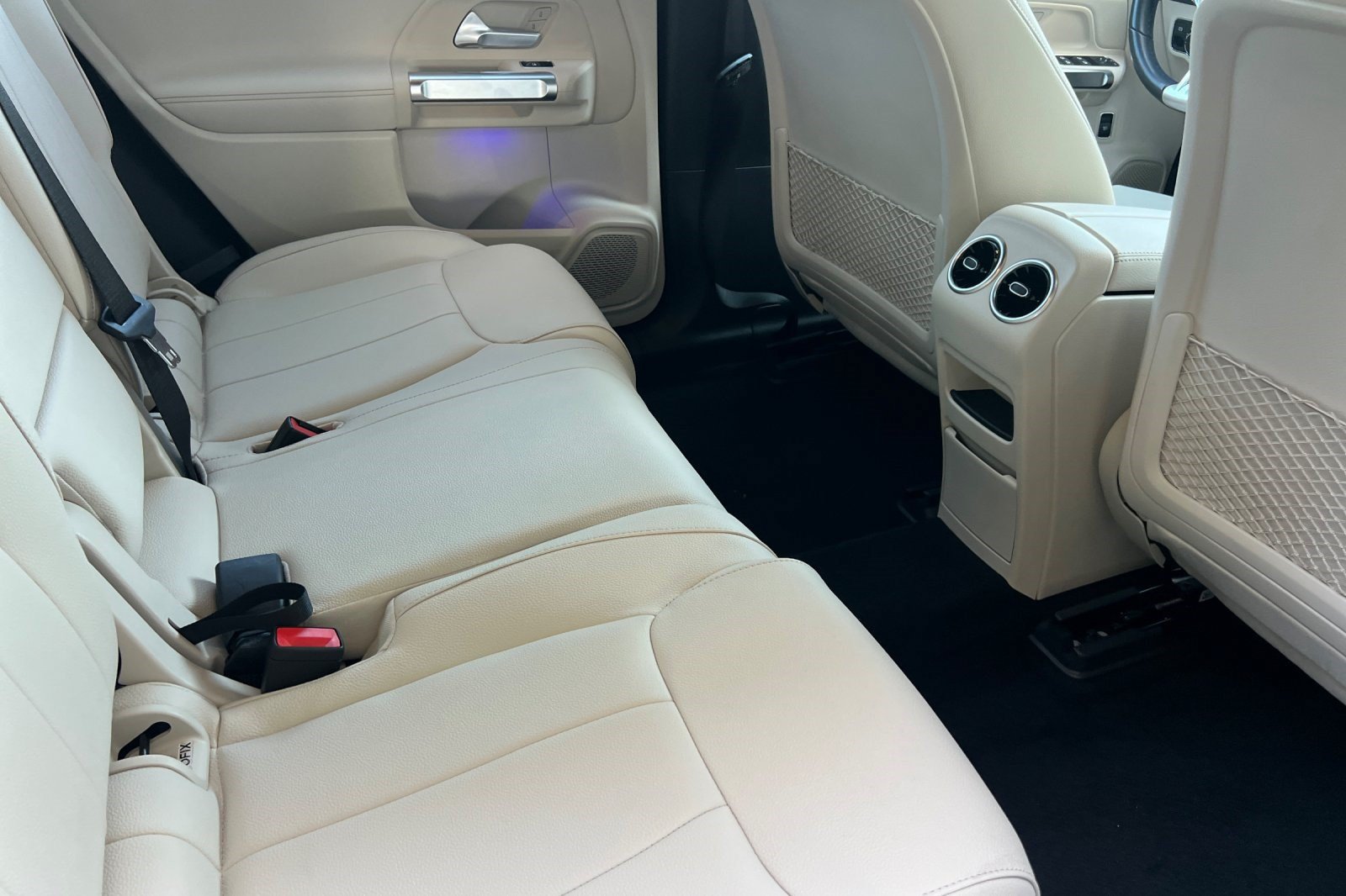 Used 2024 Mercedes-Benz EQB 250+ image 33