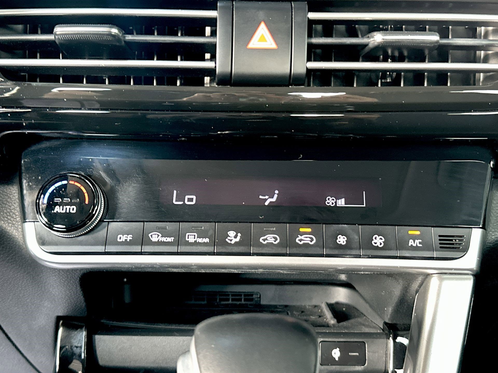 Used 2023 Kia Seltos EX image 17