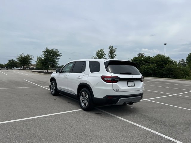 New 2025 Honda Pilot EX-L image 5