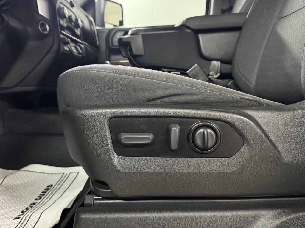 Used 2022 Chevrolet Silverado 1500 LT image 16