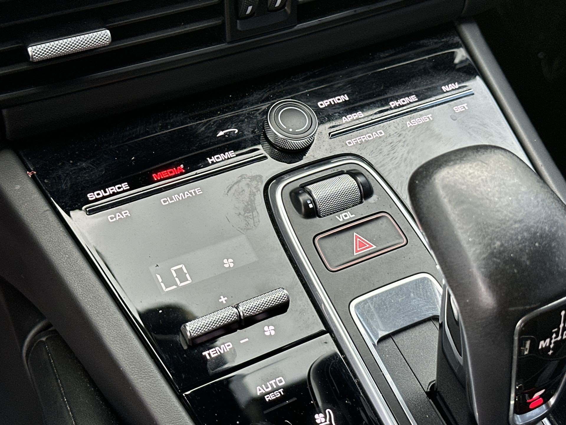 Used 2021 Porsche Cayenne GTS AWD/4WD image 16