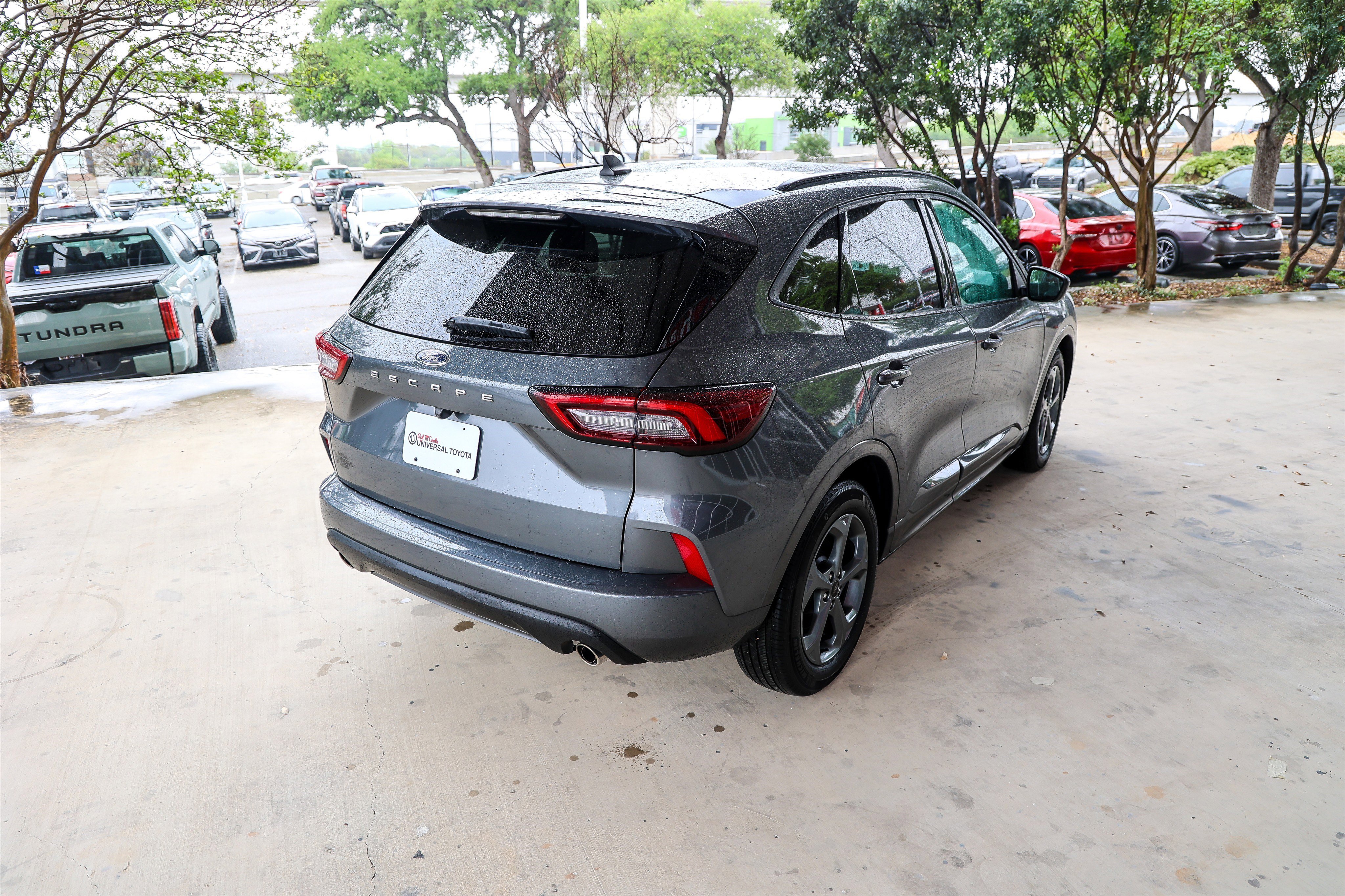 Used 2024 Ford Escape ST-Line image 7