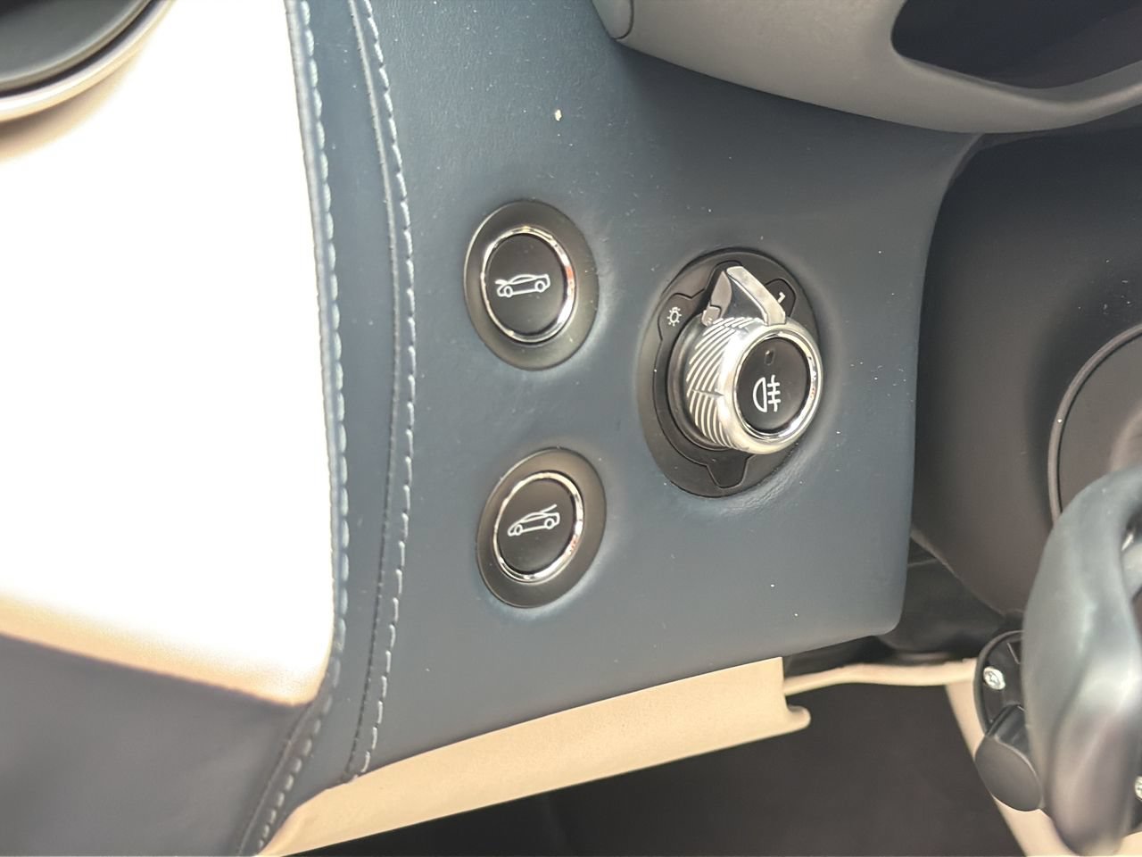 Used 2023 McLaren GT RWD image 16