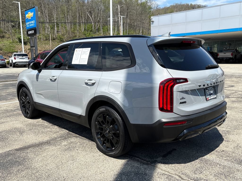 Used 2022 Kia Telluride EX w/ EX Premium Package AWD/4WD image 3