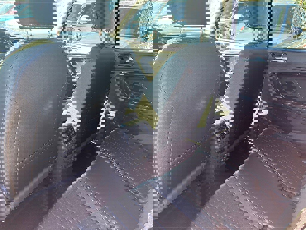 New 2024 Volkswagen Tiguan SE image 26