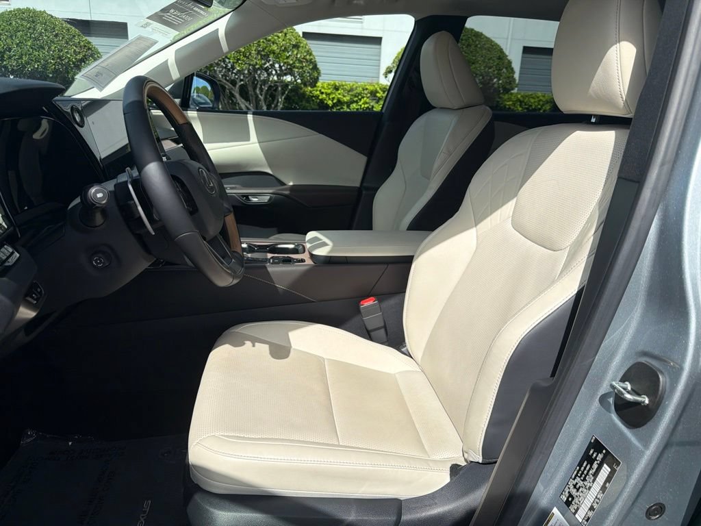 Used 2026 Lexus RX 350 Premium Plus w/ Accessory Package (Z1) FWD image 11