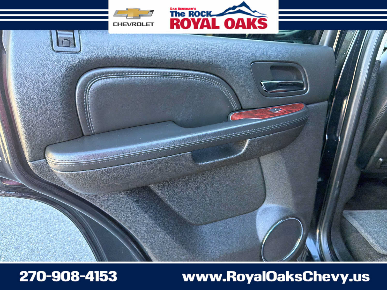 Used 2012 Cadillac Escalade Luxury AWD/4WD image 30