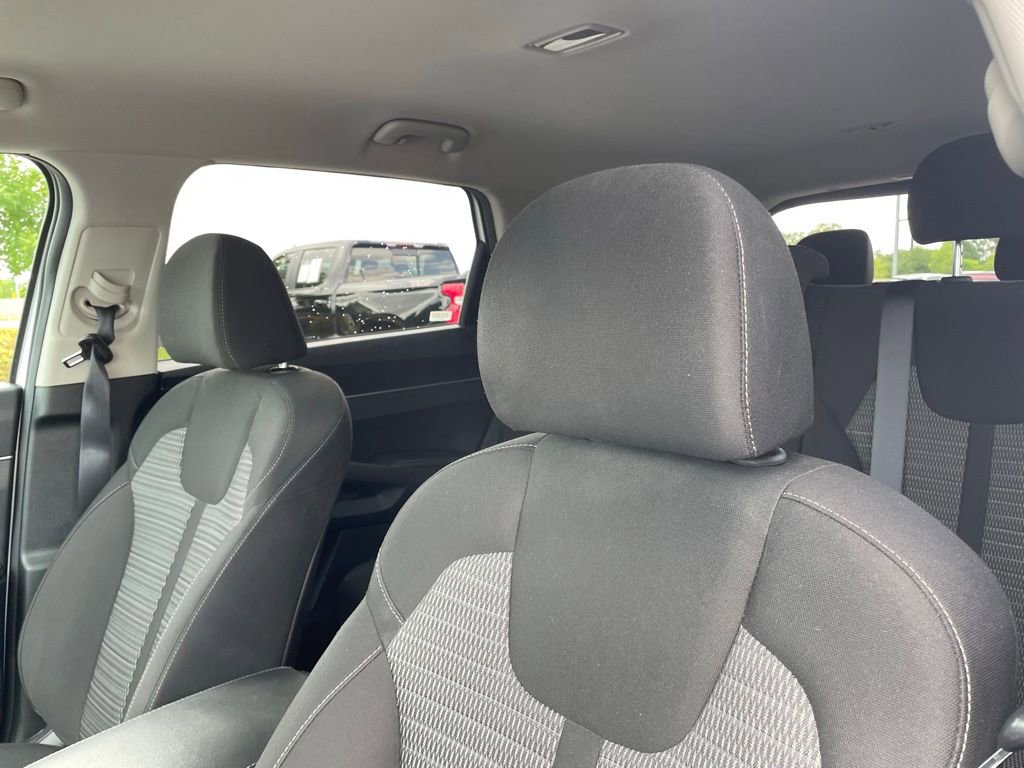 Used 2023 Kia Sorento LX AWD/4WD image 23