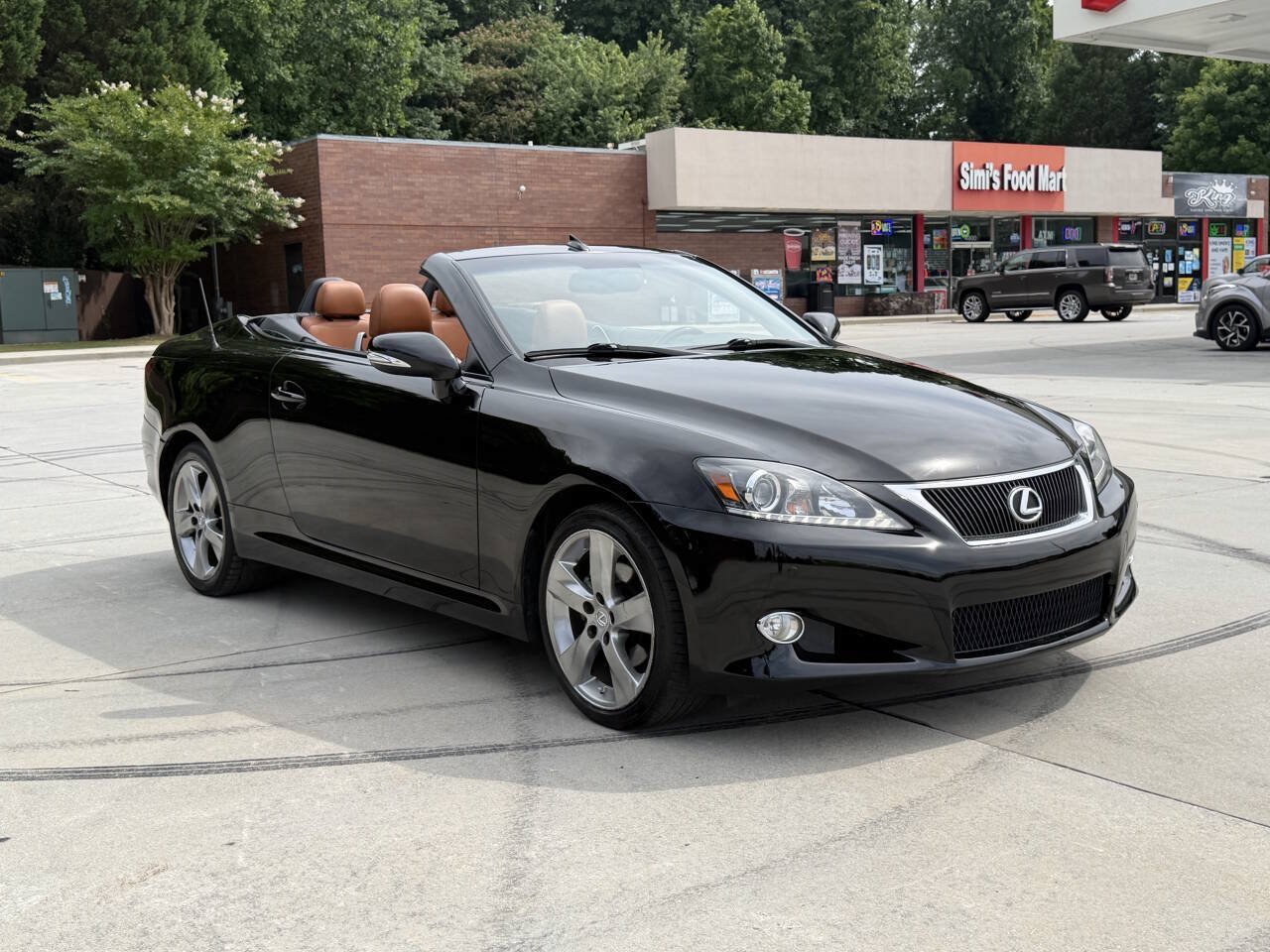 Used 2011 Lexus IS 250C w/ Luxury Pkg RWD image 25