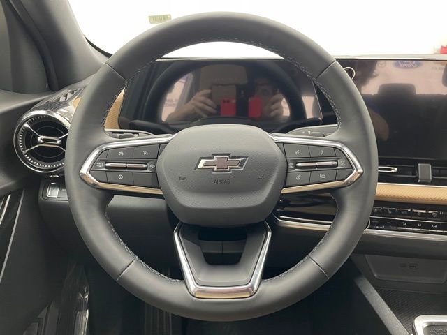 New 2026 Chevrolet Equinox ACTIV AWD/4WD image 13