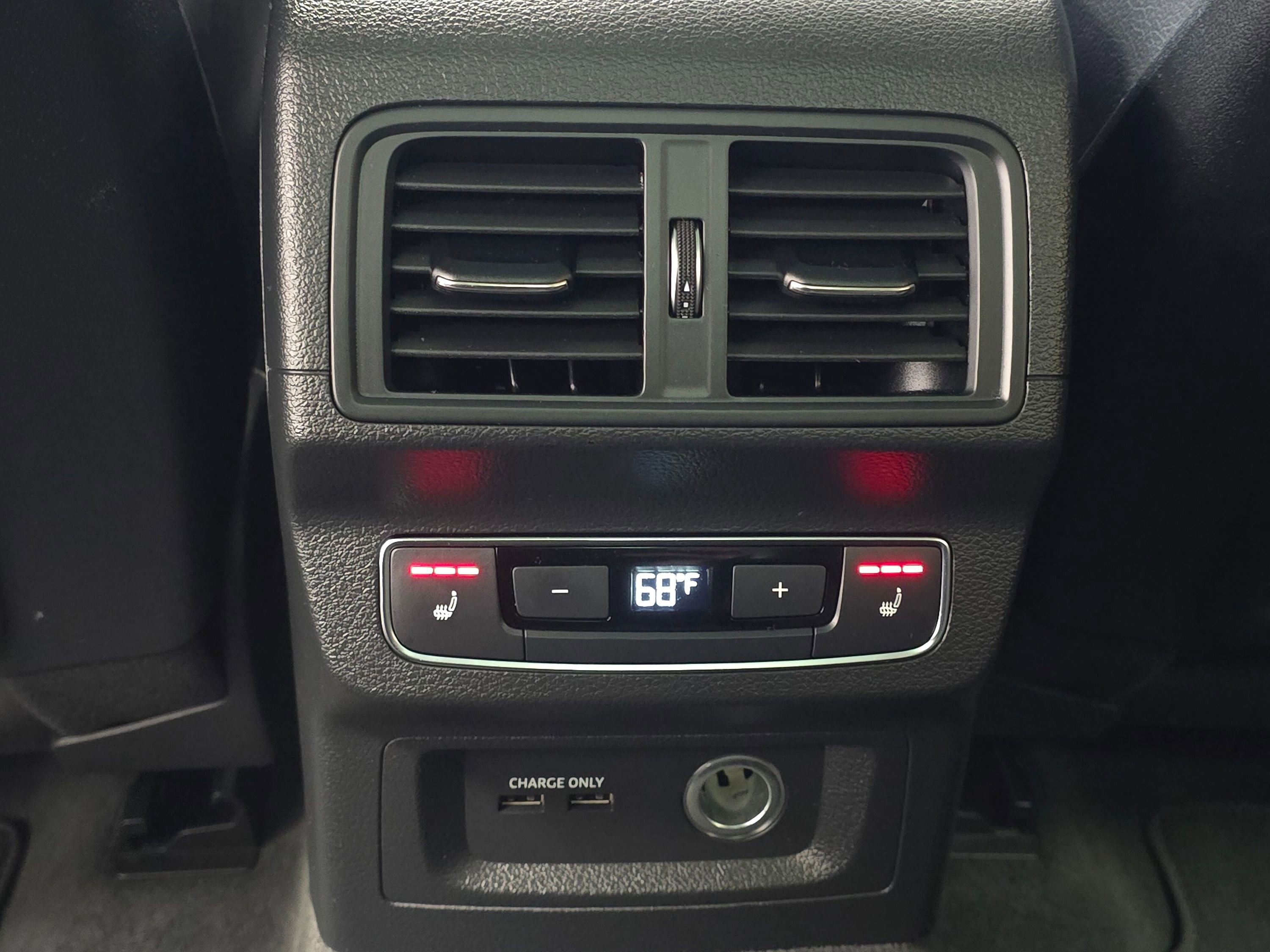 Used 2020 Audi Q5 e Prestige w/ Prestige Package image 19