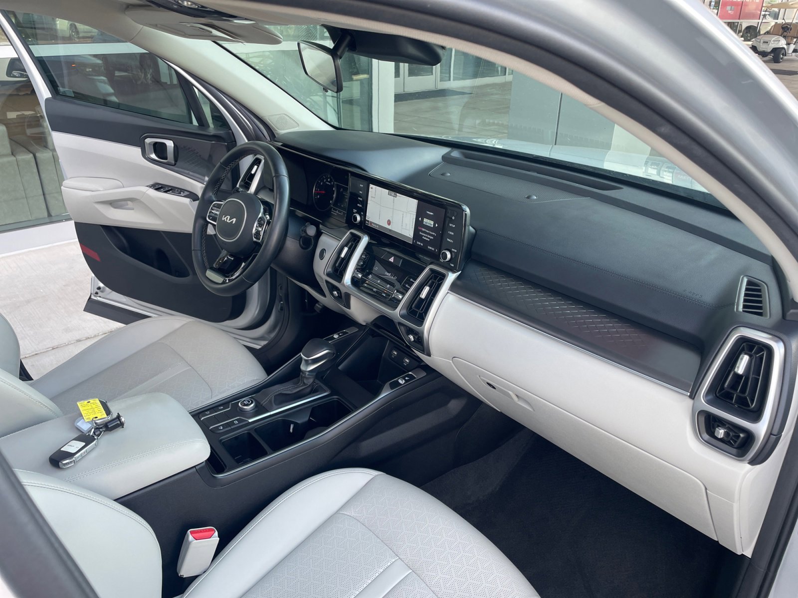 Used 2022 Kia Sorento S w/ Panoramic Sunroof Package image 31