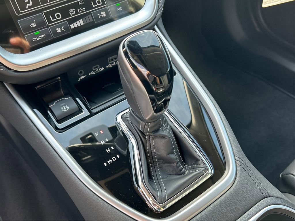 Certified 2025 Subaru Outback Limited AWD/4WD image 39