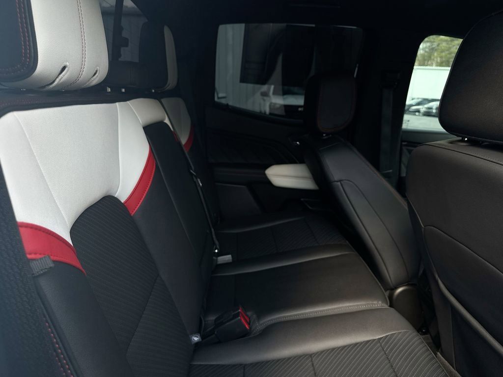 Used 2023 GMC Canyon AT4X image 29