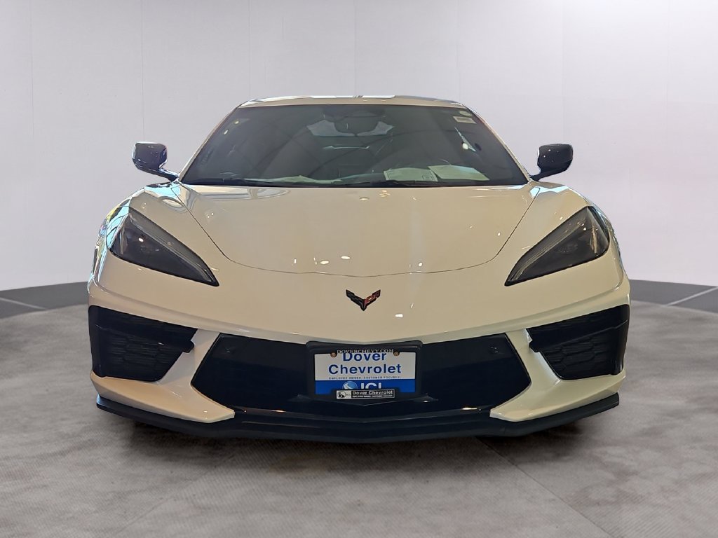 Used 2024 Chevrolet Corvette Stingray Preferred Cpe w/ Z51 Performance Package RWD image 2