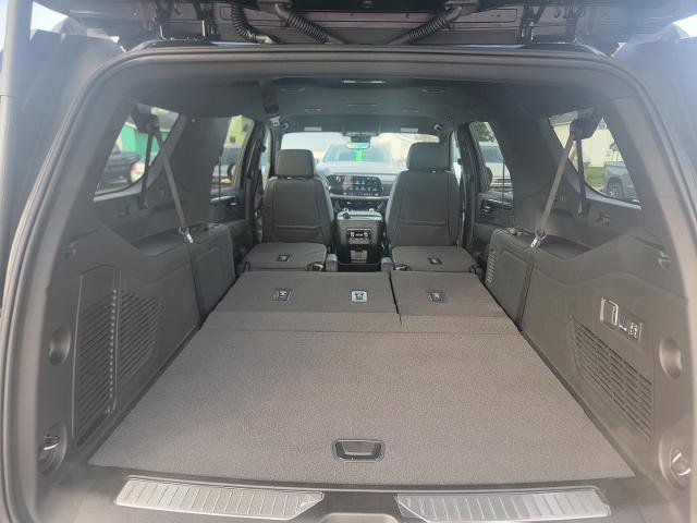 New 2026 Chevrolet Suburban High Country image 20