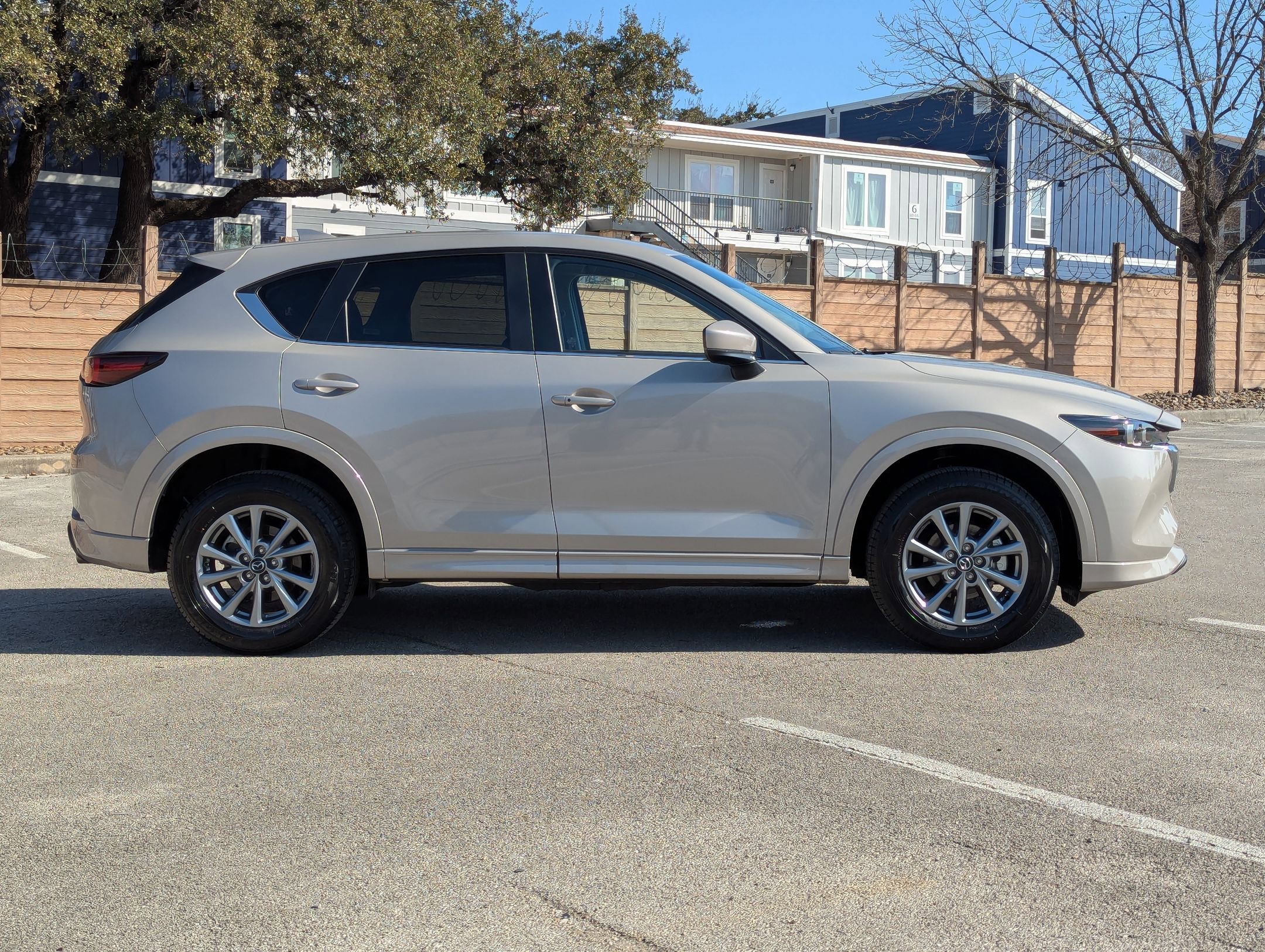 Used 2025 MAZDA CX-5 AWD 2.5 S w/ Preferred Package image 3