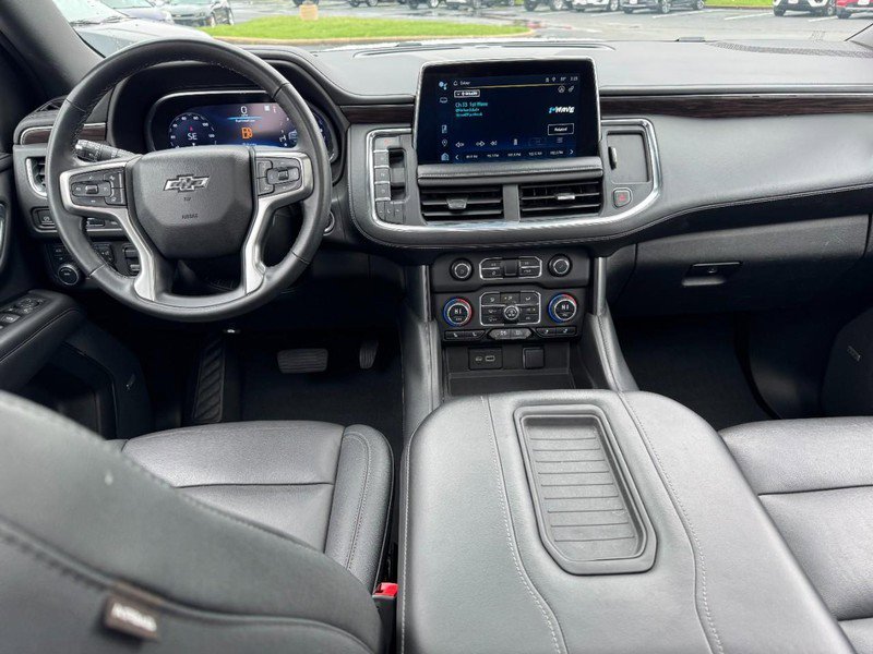 Used 2023 Chevrolet Suburban Z71 w/ Luxury Package image 13