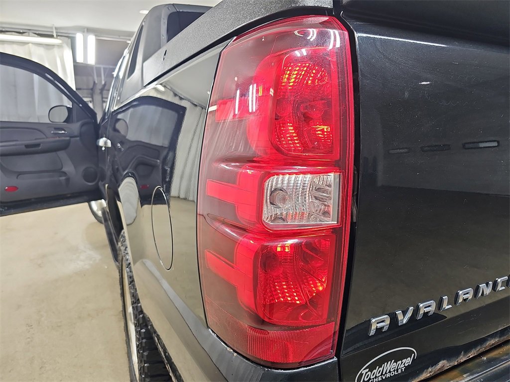 Used 2008 Chevrolet Avalanche LT image 36