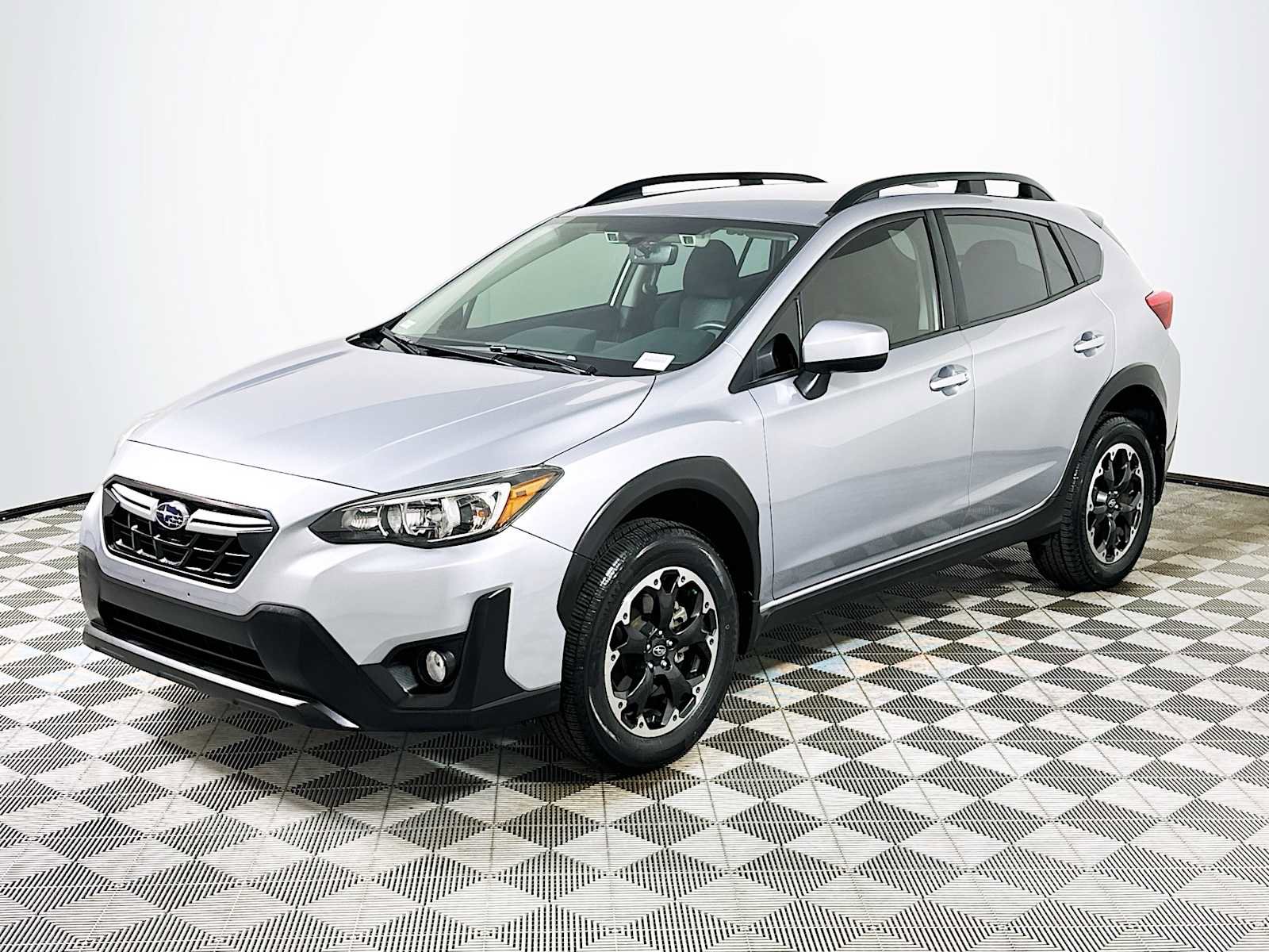 Certified 2021 Subaru Crosstrek 2.0i Premium w/ Popular Package #3 image 3