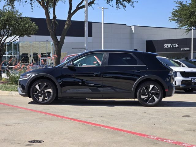 Certified 2025 Hyundai Ioniq 5 SE RWD image 4