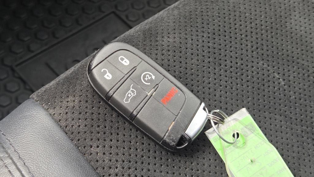 Used 2018 Jeep Grand Cherokee Altitude AWD/4WD image 36