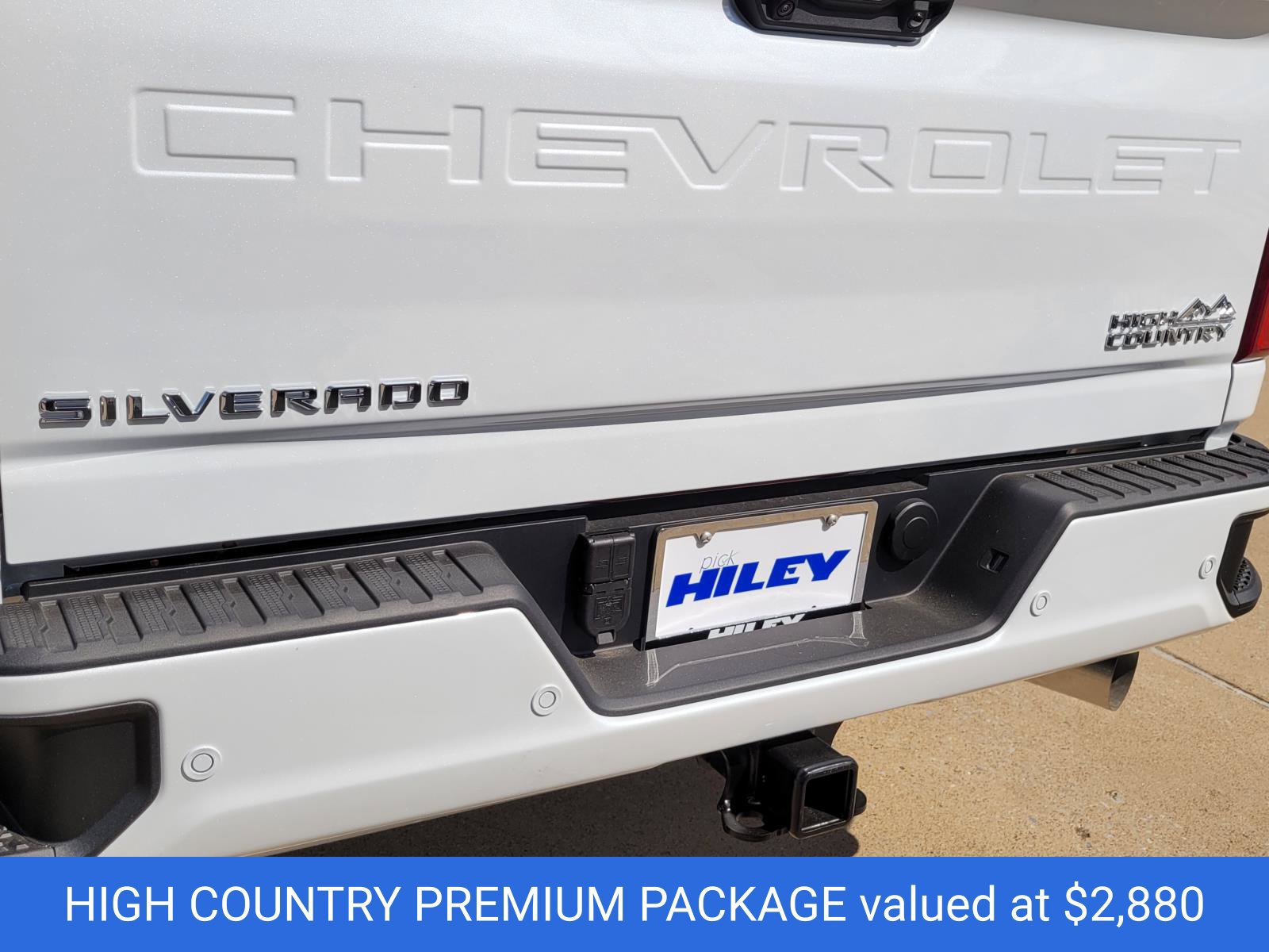 New 2026 Chevrolet Silverado 3500 High Country w/ High Country Premium Package AWD/4WD image 4