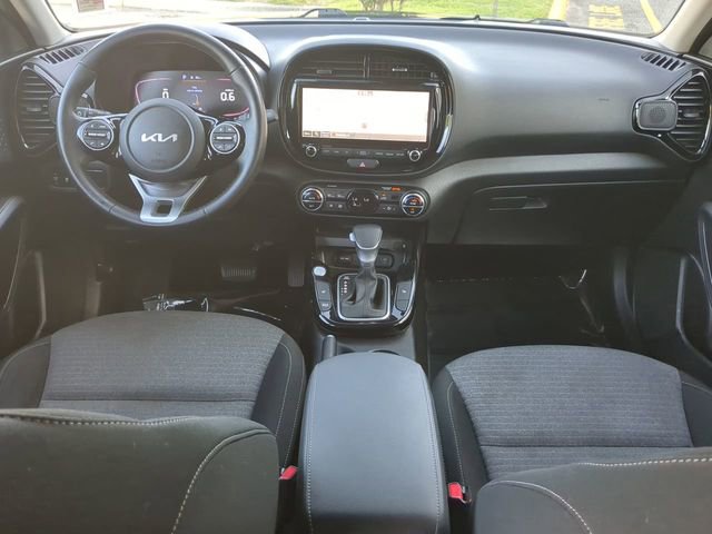 Used 2023 Kia Soul EX FWD image 15