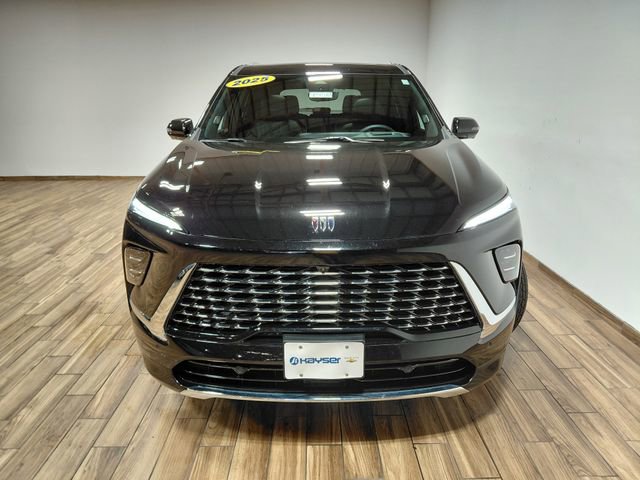 Used 2025 Buick Enclave Avenir w/ Super Cruise Package image 25