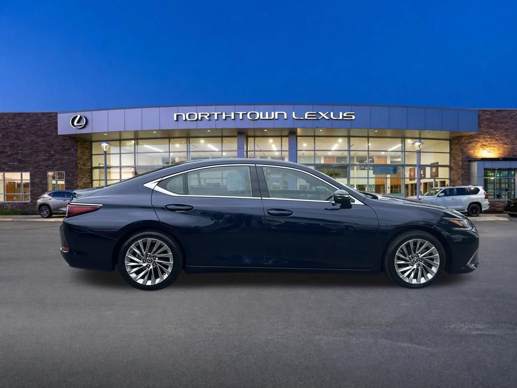Used 2022 Lexus ES 350 Ultra Luxury w/ Accessory Package 2 FWD image 23