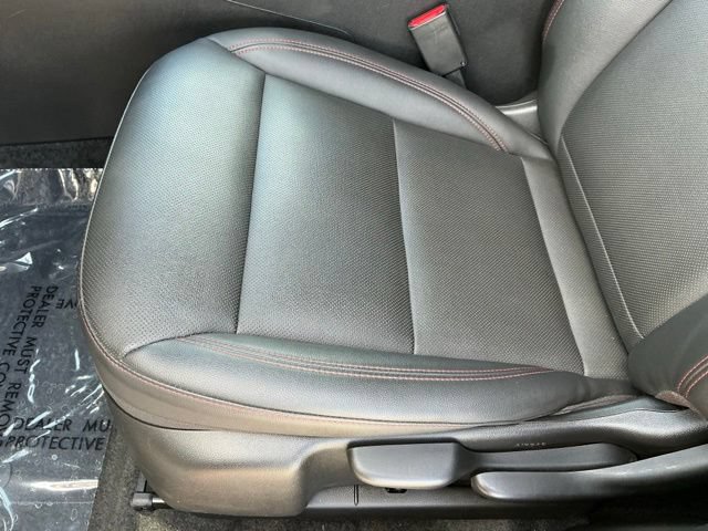 Used 2024 Chevrolet Trax RS w/ Sunroof Package FWD image 15