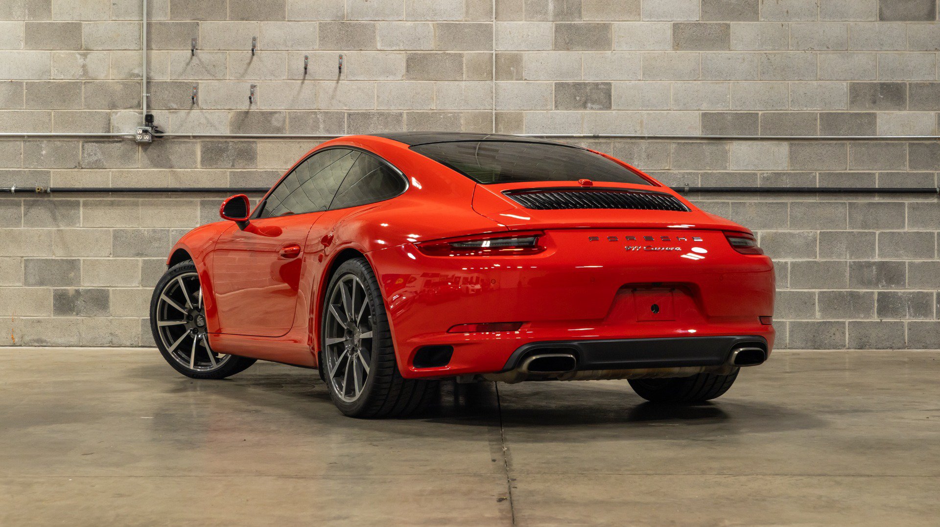 Used 2018 Porsche 911 Carrera RWD image 5