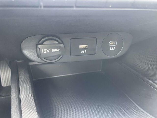 Certified 2024 Hyundai Elantra SE FWD image 27