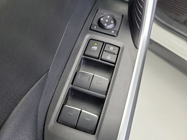 Used 2022 Toyota RAV4 SE AWD/4WD image 21