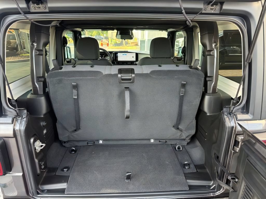 New 2025 Jeep Wrangler Unlimited Sport AWD/4WD image 11