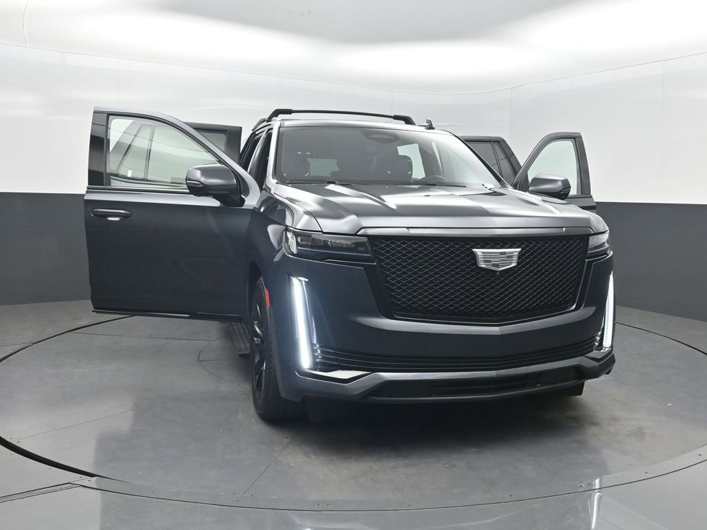 Used 2022 Cadillac Escalade Sport w/ Touring Package AWD/4WD image 46