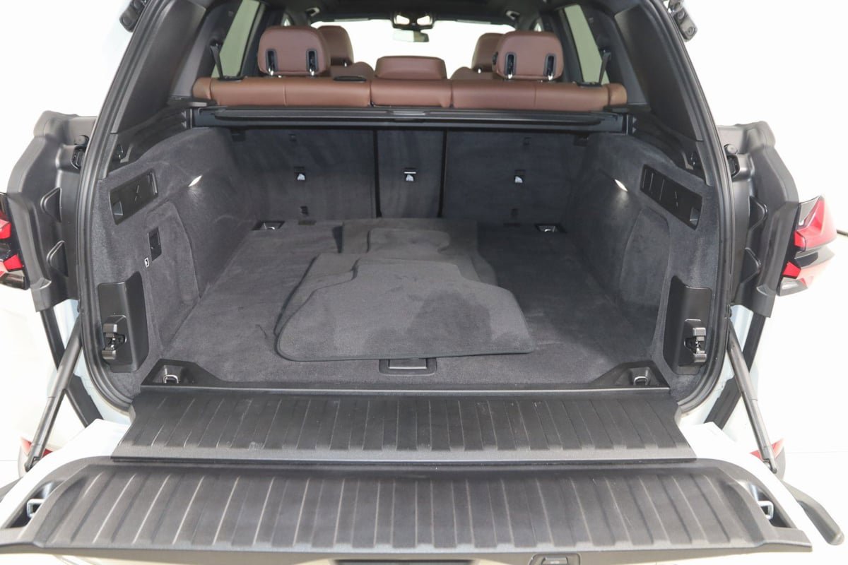 Used 2024 BMW X5 xDrive40i w/ Parking Assistance Package AWD/4WD image 53