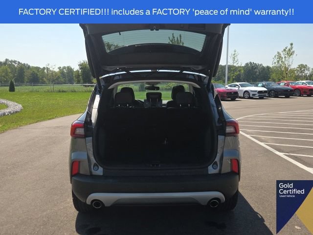 Certified 2025 Ford Escape Platinum AWD/4WD image 12