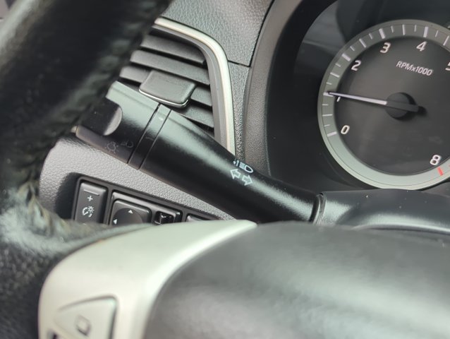 Used 2015 Nissan Sentra SV FWD image 23