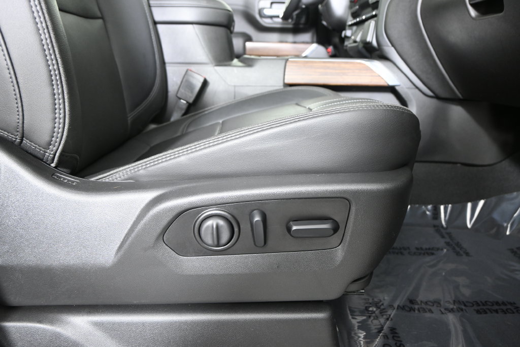 Used 2021 Chevrolet Silverado 3500 High Country w/ Snow Plow Prep/Camper Package AWD/4WD image 15