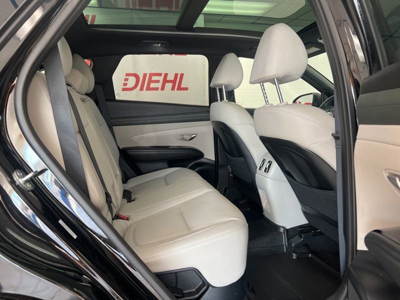 Used 2025 Hyundai Tucson Limited AWD/4WD image 10