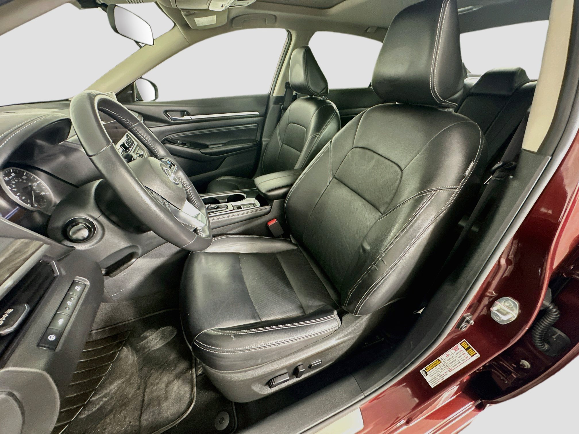 Used 2023 Nissan Altima 2.5 SL FWD image 13