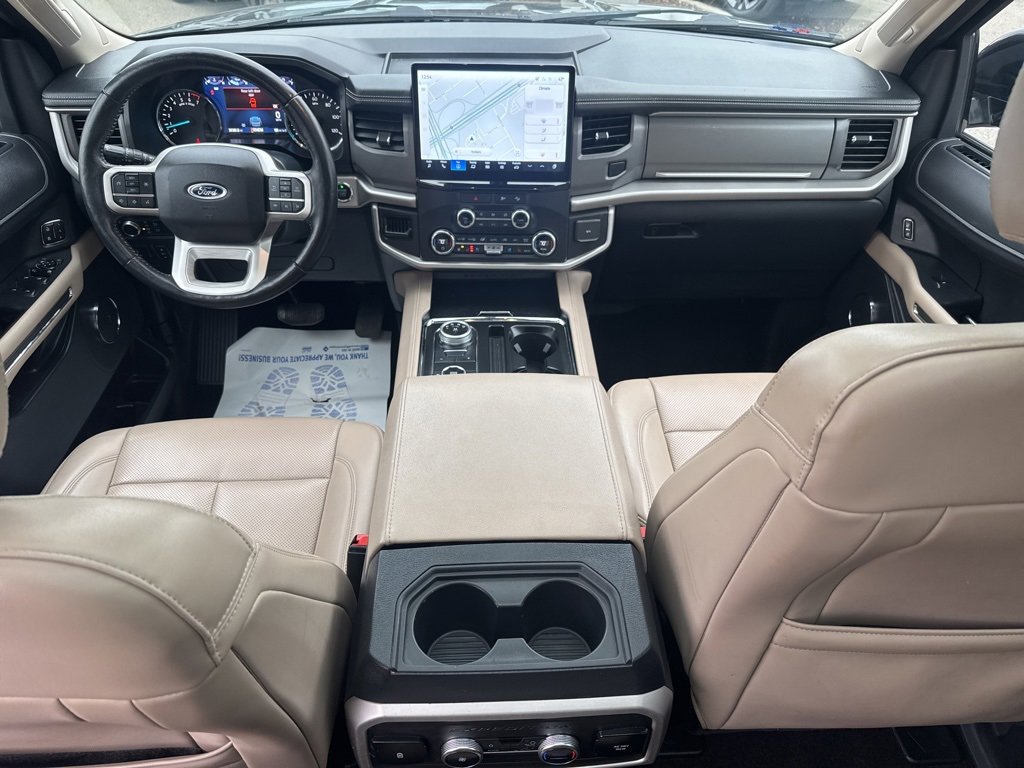 Used 2022 Ford Expedition XLT image 26