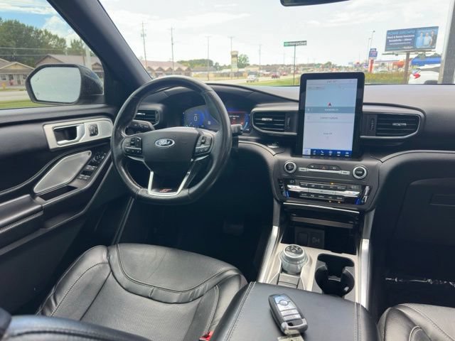 Used 2020 Ford Explorer ST w/ Premium Technology Package AWD/4WD image 17
