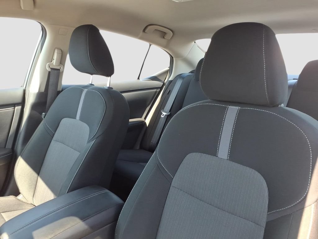 Used 2025 Nissan Sentra SV FWD image 19