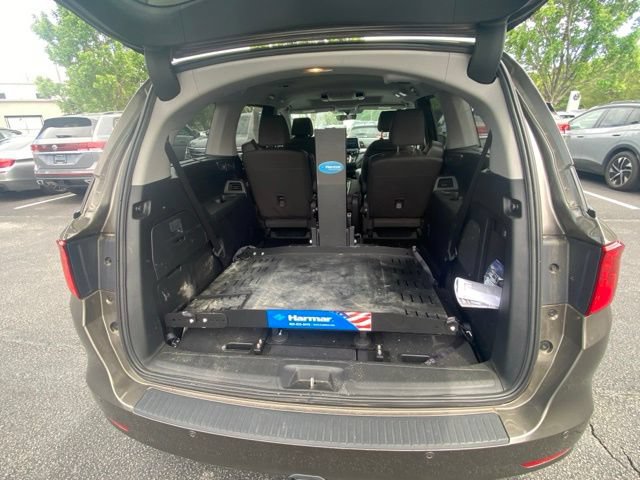 Used 2019 Honda Odyssey Elite image 9