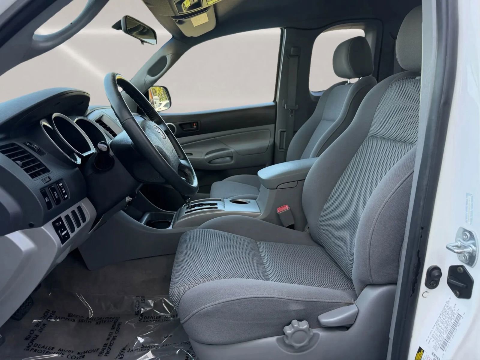 Used 2006 Toyota Tacoma PreRunner RWD image 9