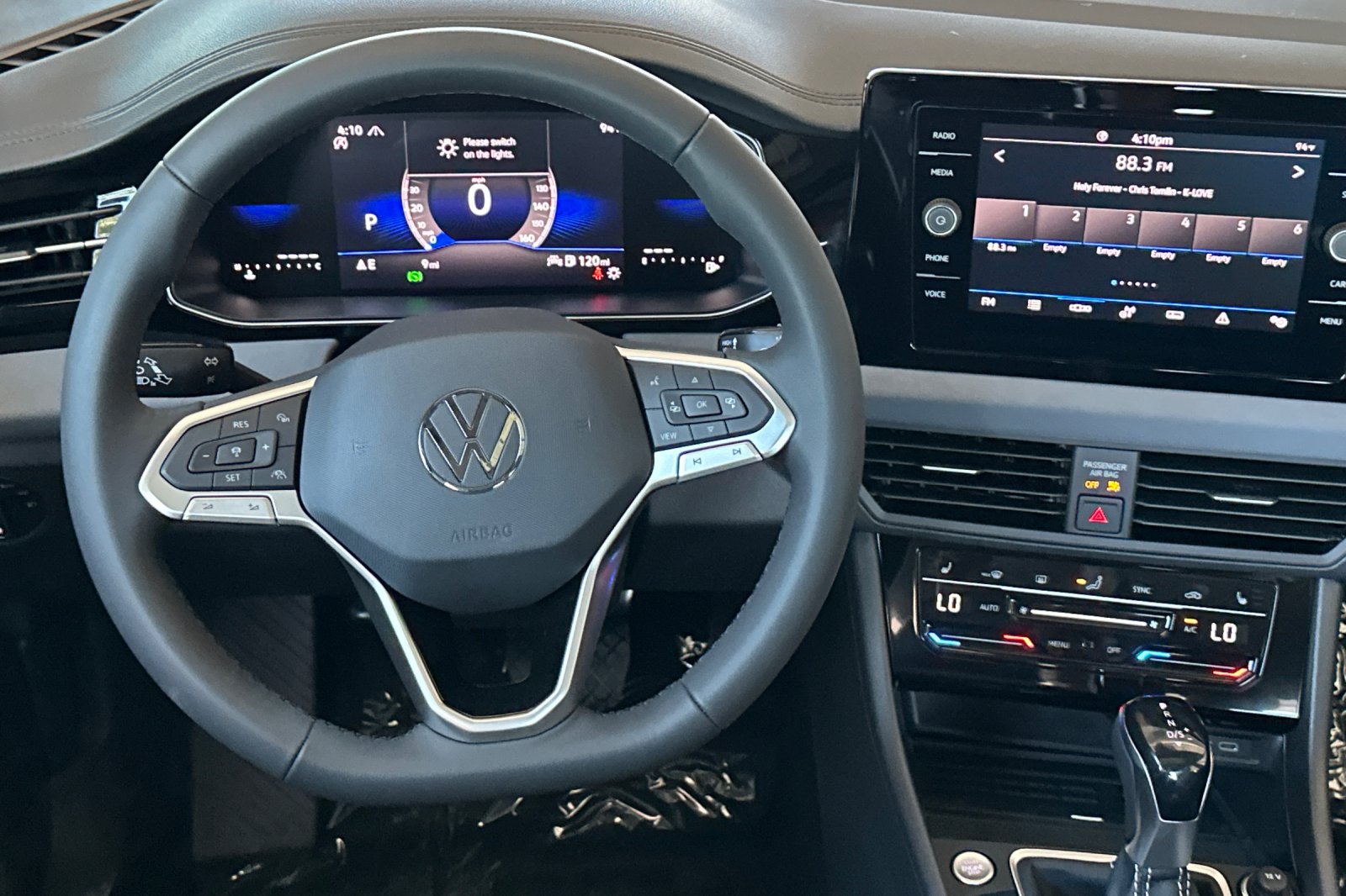 New 2026 Volkswagen Jetta SE FWD image 14