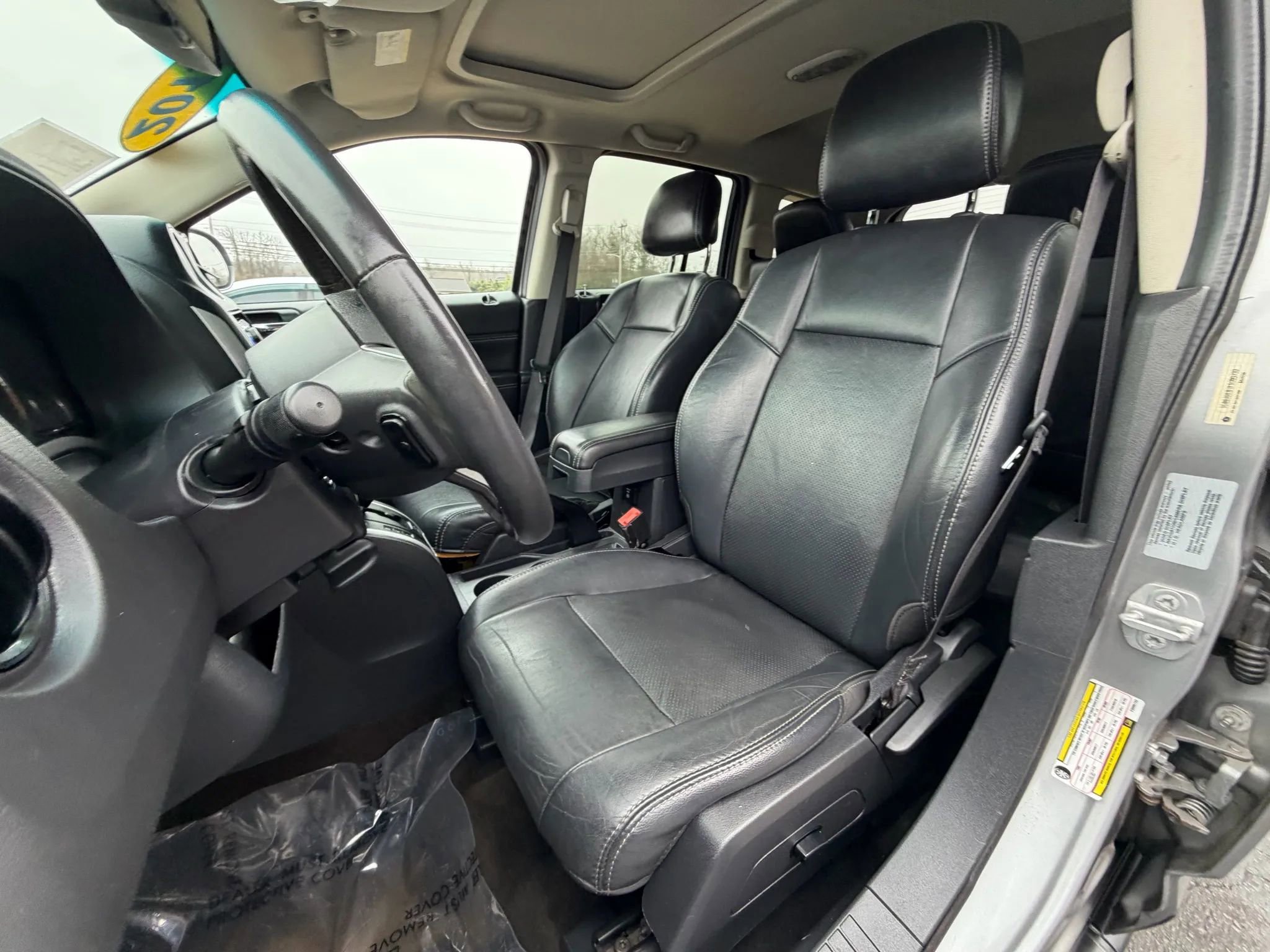 Used 2015 Jeep Compass High Altitude image 19