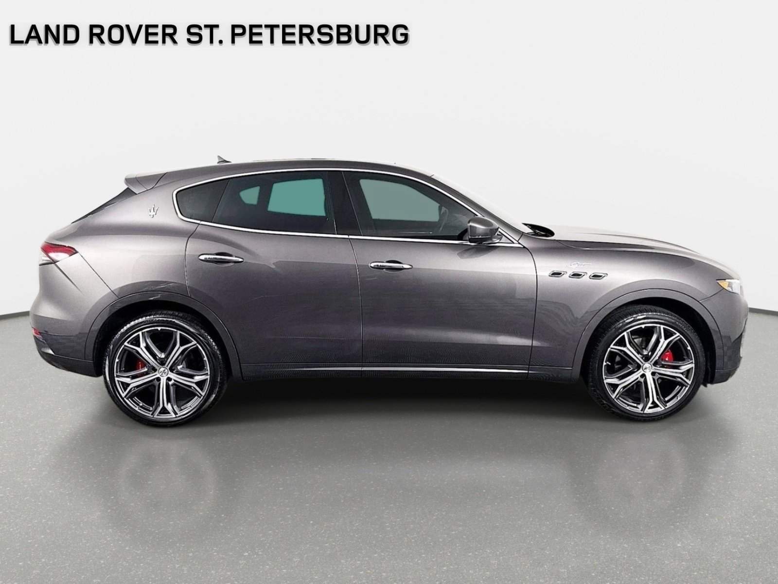 Used 2023 Maserati Levante GT AWD/4WD image 4